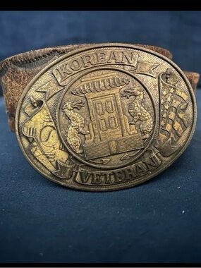 KOREAN WAR VETERAN BRASS BELT BUCKLE VINTAGE 1970s W/BELT